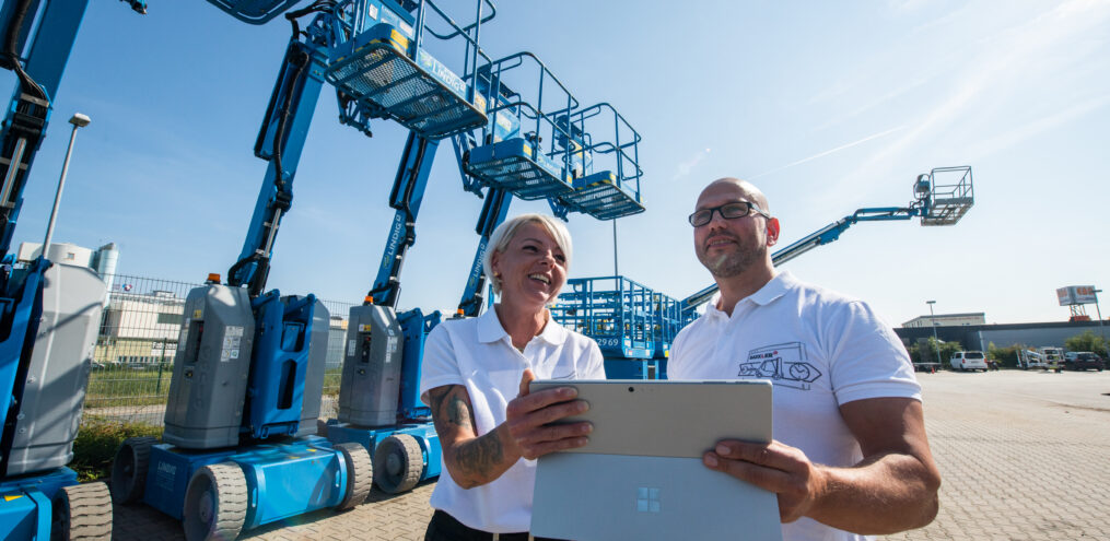 Stefanie Dill und Ralf Michael von der Firma Lint GmbH in Erfurt, die sich mit der Digitalisierung der Vermiet-Branche von Arbeitsmaschinen und Dienstleistungen beschäftigt.