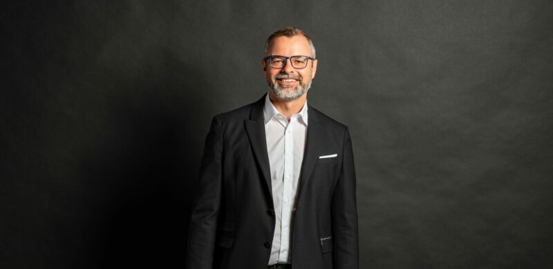 Portraitfoto von Sven Lindig, Geschäftsführer der LINDIG Fördertechnik GmbH