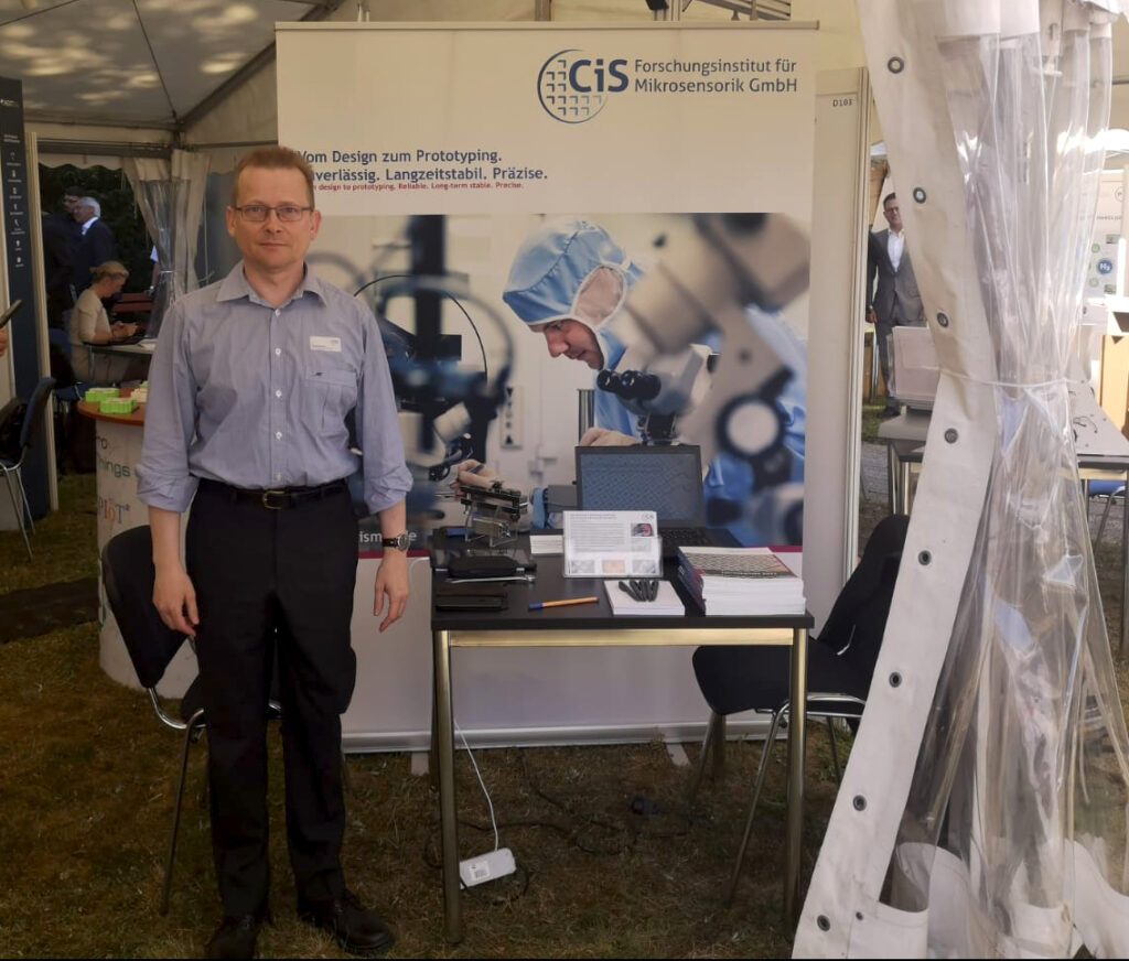 Dr. Klaus Ettrich, Leiter des Geschäftsfeld MEMS bei der CiS Forschungsinstitut für Mikrosensorik GmbH aus Erfurt