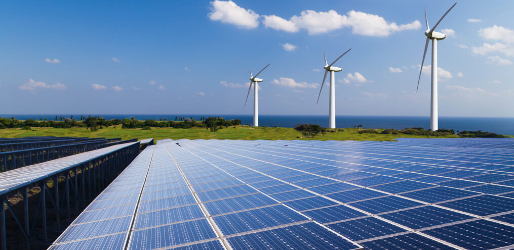 Grünstrom - Solarenergie und Windräder