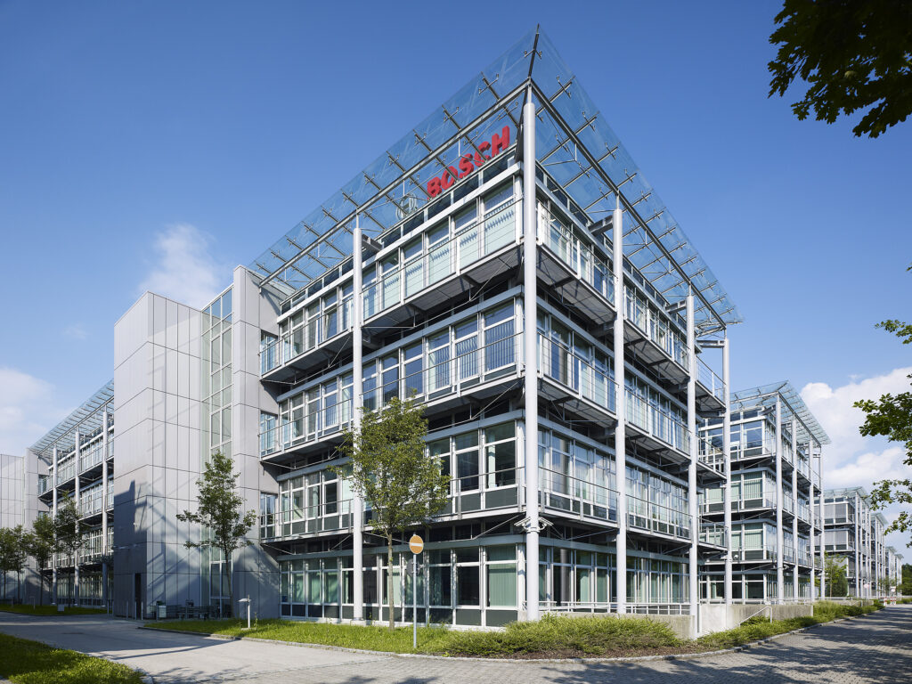 Bosch Building Technologies mit Sitz in Grasbrunn hat den Gebäudeautomations-Spezialisten Hörburger AG übernommen.